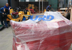 福瑞得機(jī)械座駕壓路機(jī)、手扶壓路機(jī)、灌縫機(jī)及時(shí)包裝發(fā)貨