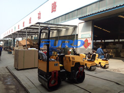 今日福瑞得微動態(tài)--福瑞得機(jī)械小型壓路機(jī)發(fā)往北京、福建等地