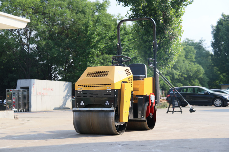 “明星款”小型壓路機(jī)，讓大家的選擇不再“迷路”！